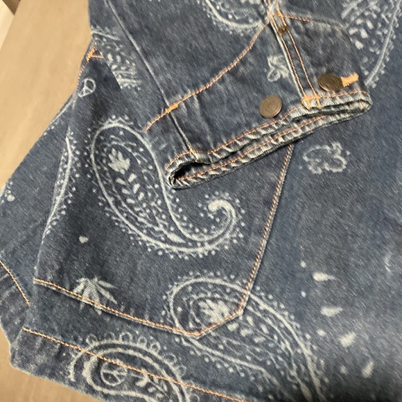 NWT Levi’s x Snoop Dogg denim paisley jacket XL - Picture 3 of 7